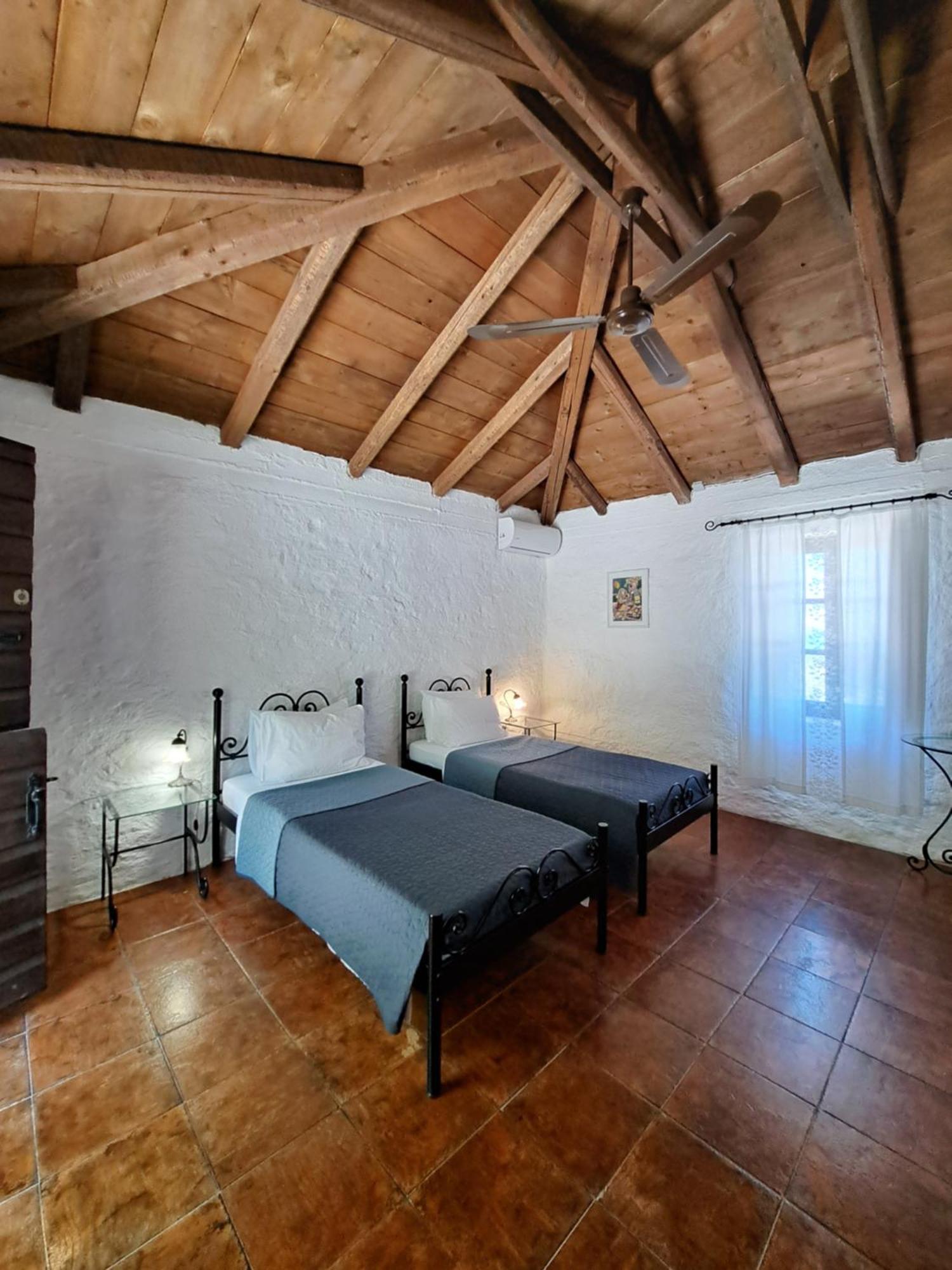 Tsivouli Accommodation Lithakia  Ngoại thất bức ảnh