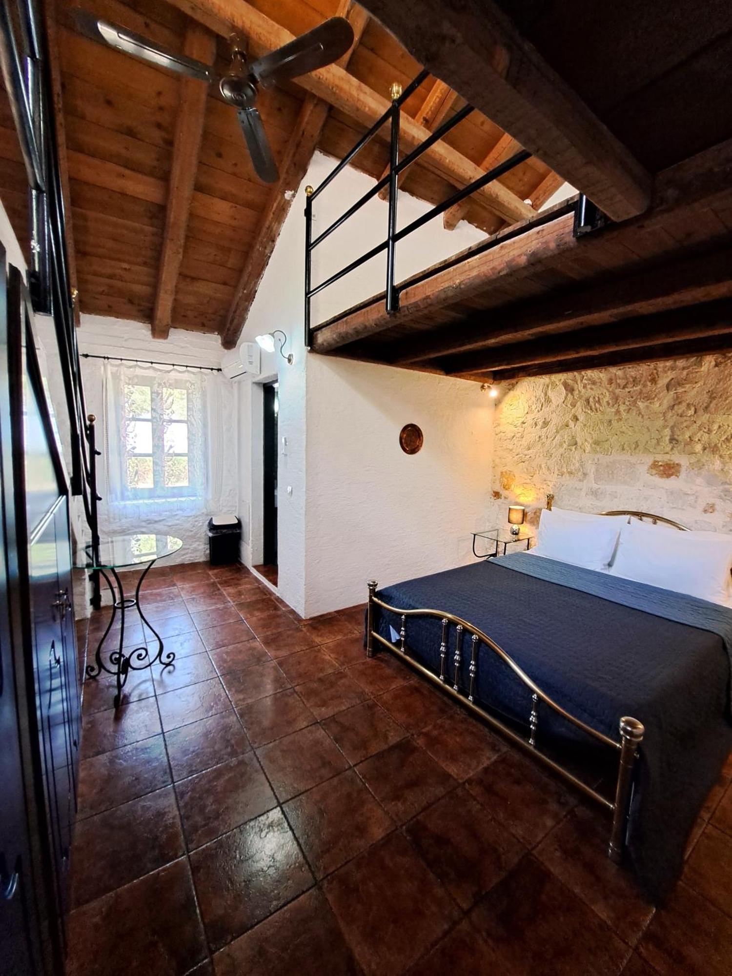 Tsivouli Accommodation Lithakia  Ngoại thất bức ảnh