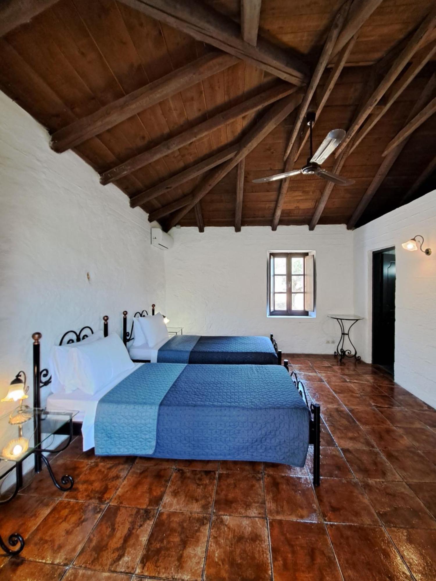 Tsivouli Accommodation Lithakia  Ngoại thất bức ảnh