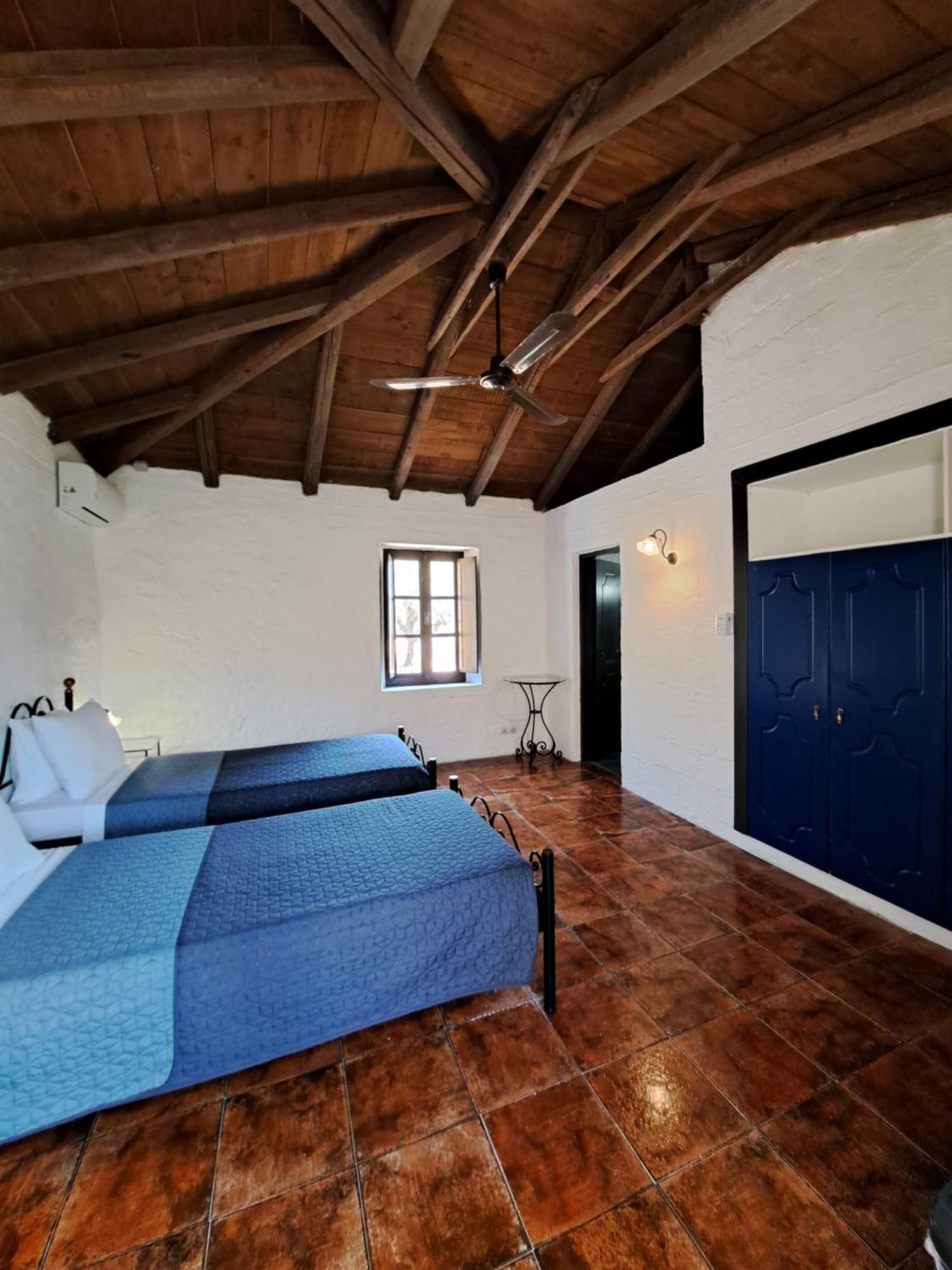 Tsivouli Accommodation Lithakia  Ngoại thất bức ảnh