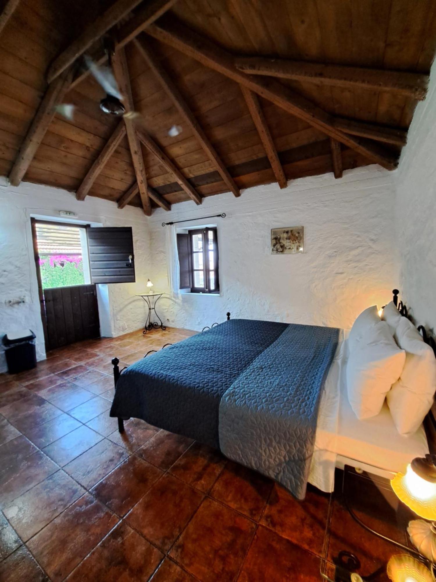 Tsivouli Accommodation Lithakia  Ngoại thất bức ảnh